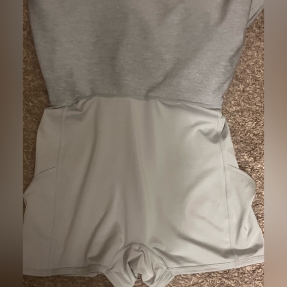 ALO Yoga Light Gray V-Neck Athletic Dress/Romper with shorts underneath. - Picture 6 of 10
